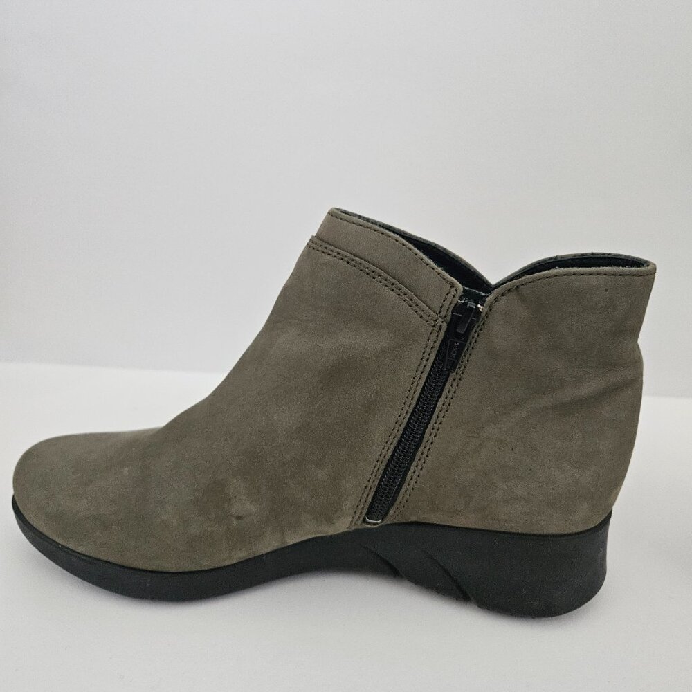 Mephisto Margaux Khaki Green Suede Wedge Ankle Boots Zip Booties Size 6 - Picture 7 of 15